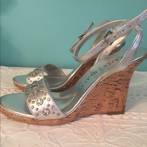 White House Black Market size 6